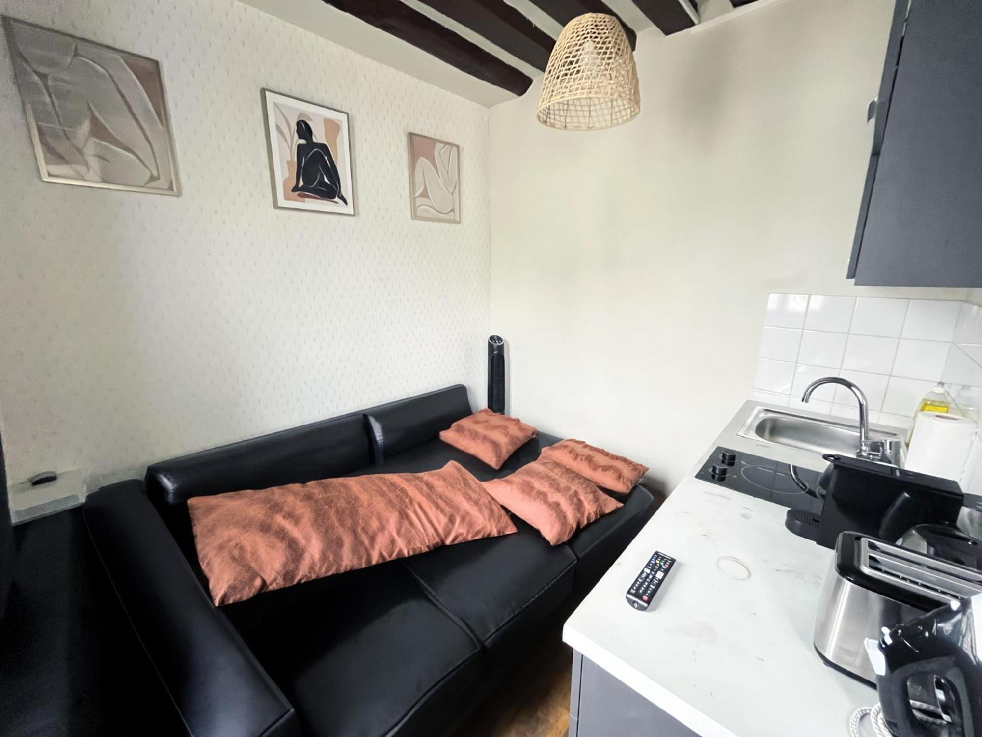 164 - Charming Studio In Center Of Paris Exterior photo